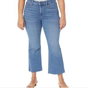Madewell Women's Plus Kick Out Crop Jeans in Cherryville Wash Raw-Hem Edition 22